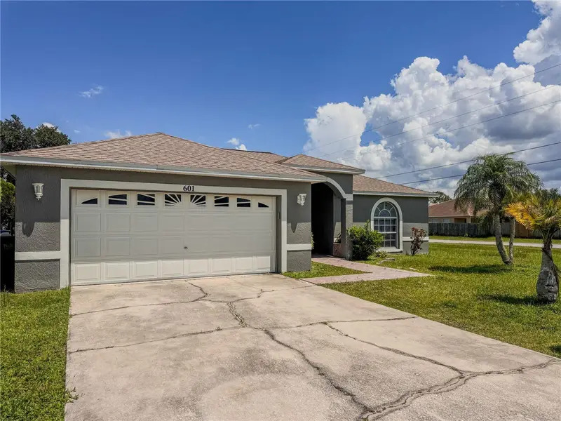 601 Bobcat Ln, FL