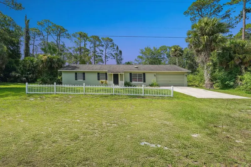 2400 Joyce St, FL