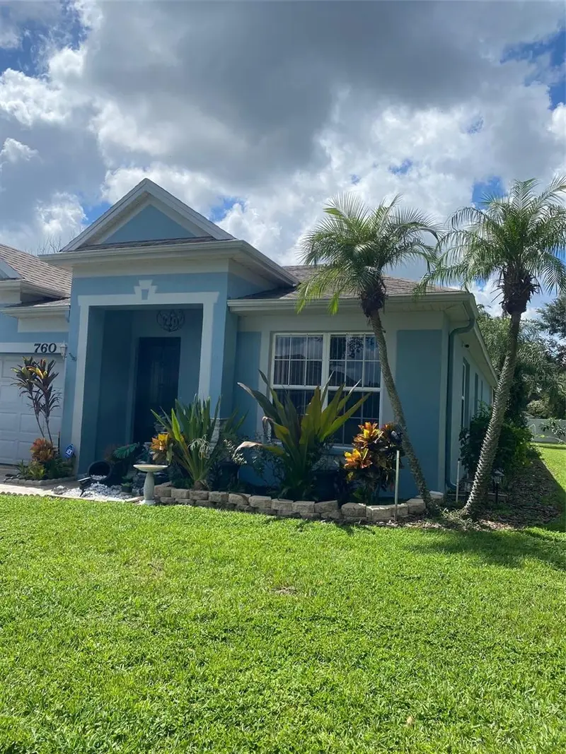760 Bryson Loop, FL