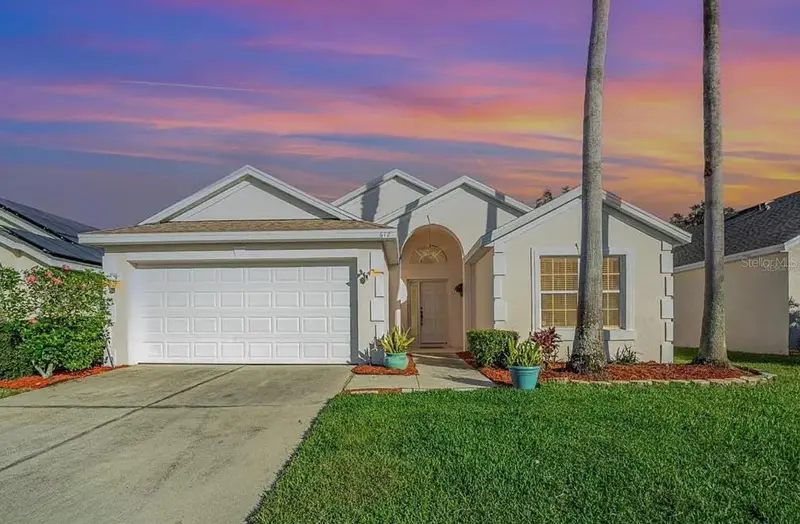 612 Troon Cir, FL