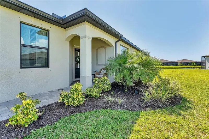 2049 Bonito Way, FL