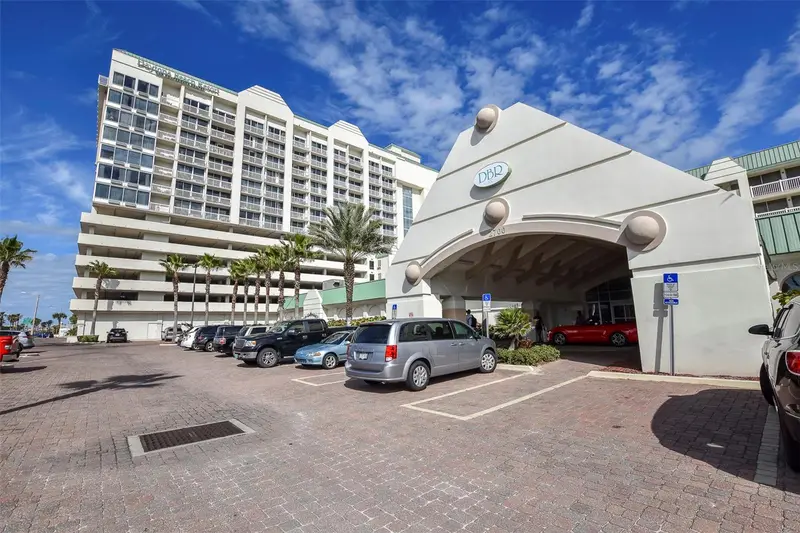 2700 N Atlantic Ave #1006, FL