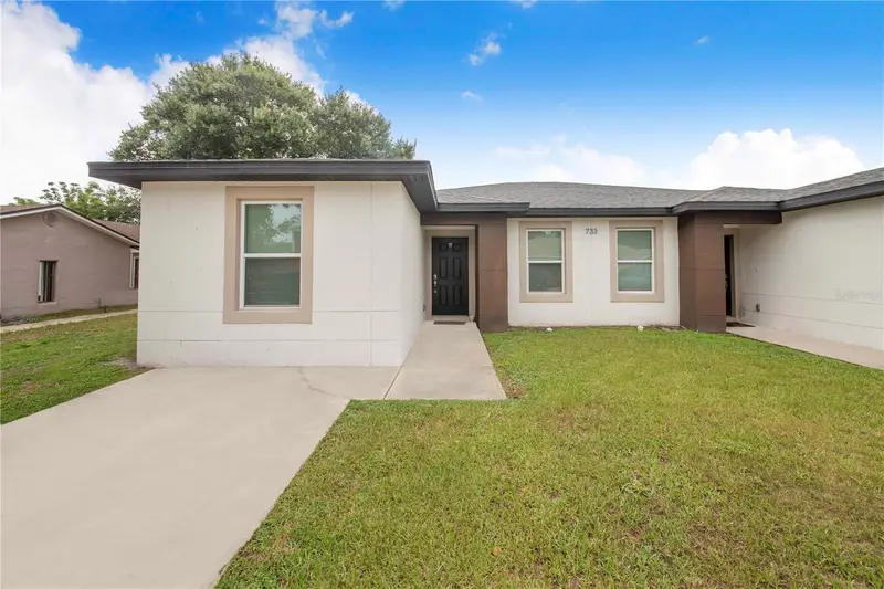 733 Lucaya Dr #A&B, FL