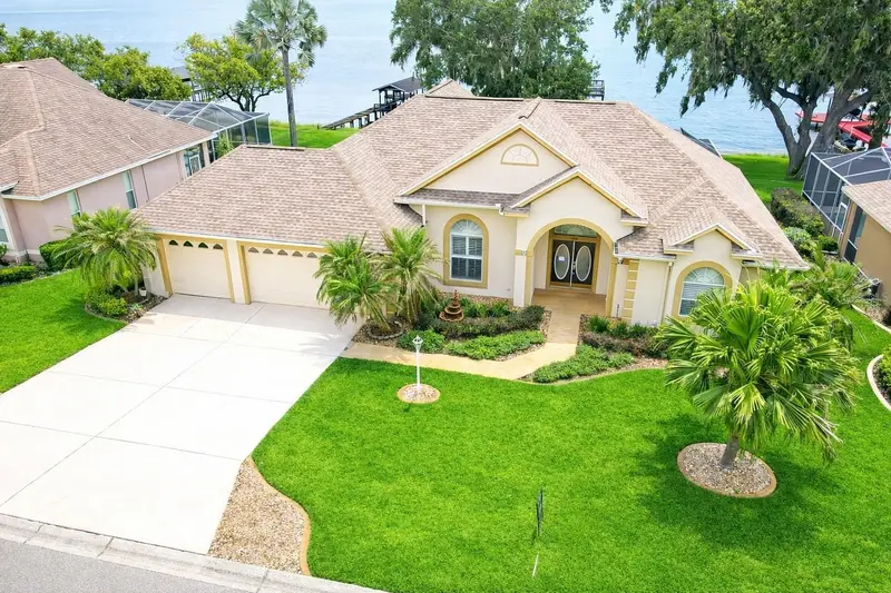 226 Ruby Lake Ln, FL