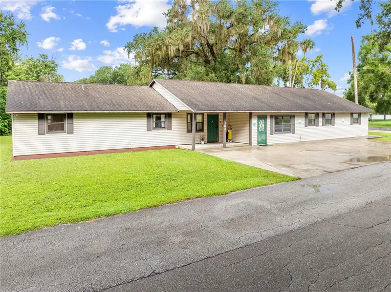 102 S Highland St, FL