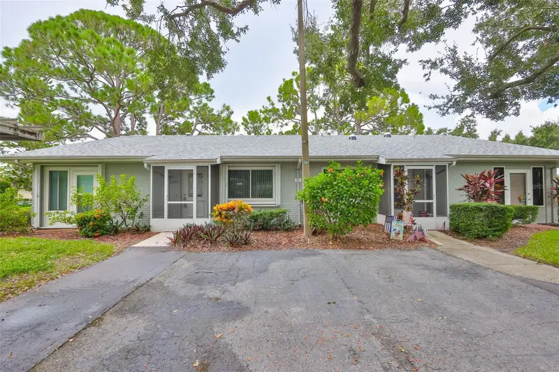 2206 Horsham Pl, FL