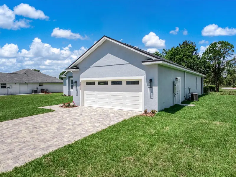 2800 Monza Dr, FL
