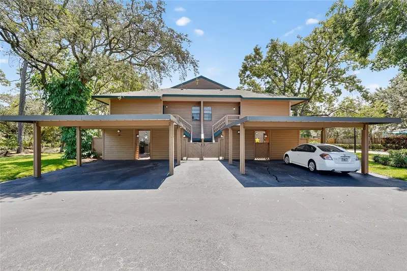 1306 Lennox Rd E #1306, FL