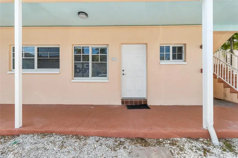 19417 Gulf Blvd #C109, FL
