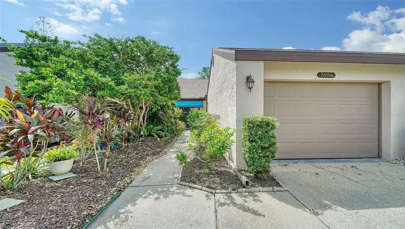 5956 Clubside Dr #7651, FL