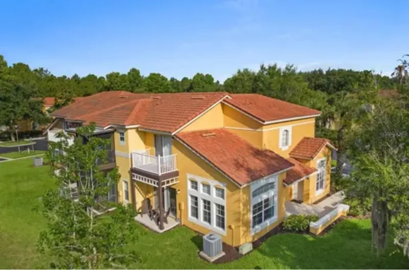 8416 Blue Lagoon Dr, FL