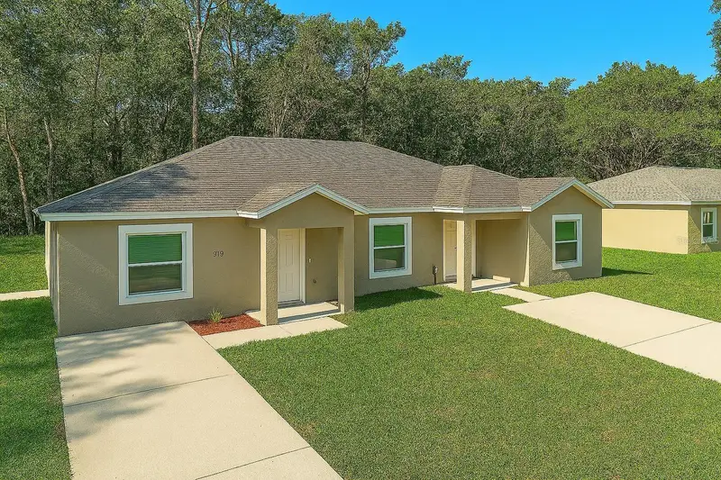 3992 E Walker St, FL