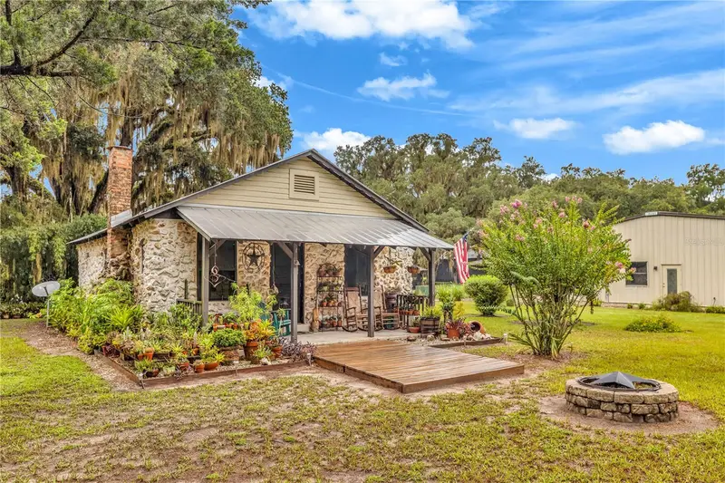 6750 N San Juan Ter, FL