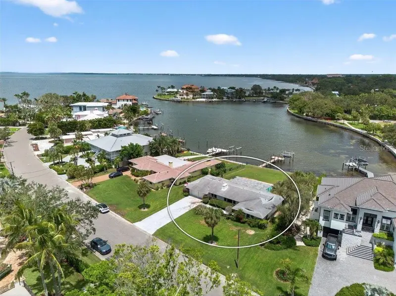 377 S Shore Dr, FL