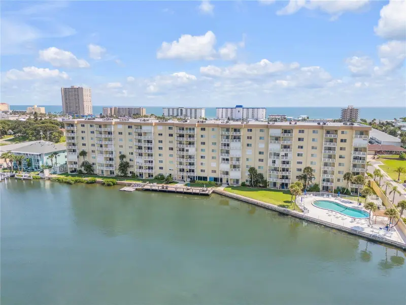 3606 S Peninsula Dr #205, FL