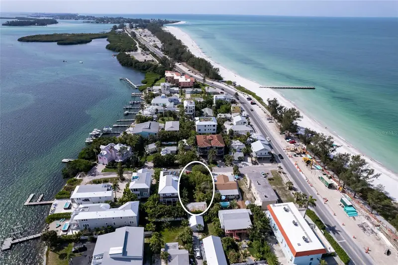 106 S 11th, FL