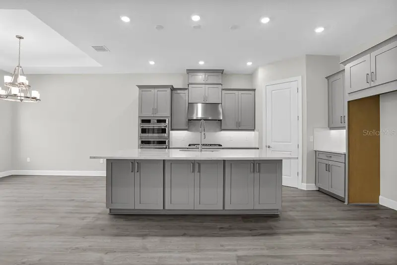 949 Tassleflower Trl, FL