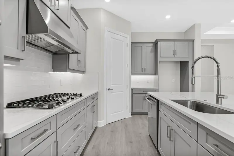 949 Tassleflower Trl, FL