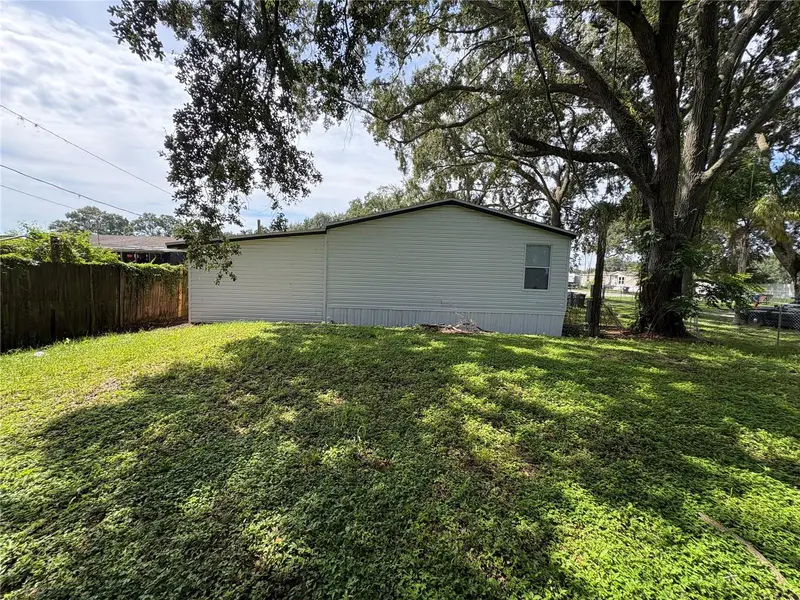 120 Clearwater Ct, FL