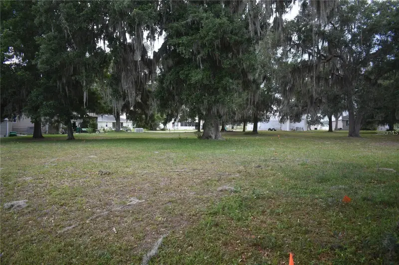 Lot 11 Blk D Lexington Cir, FL