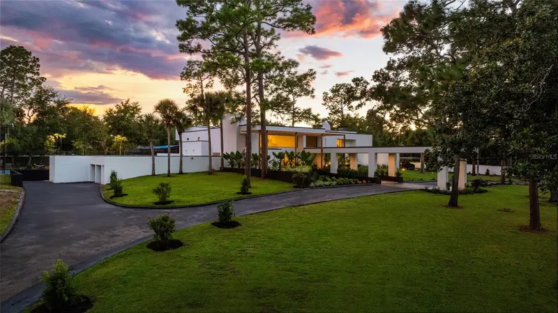 808 Sweetwater Club Blvd, FL