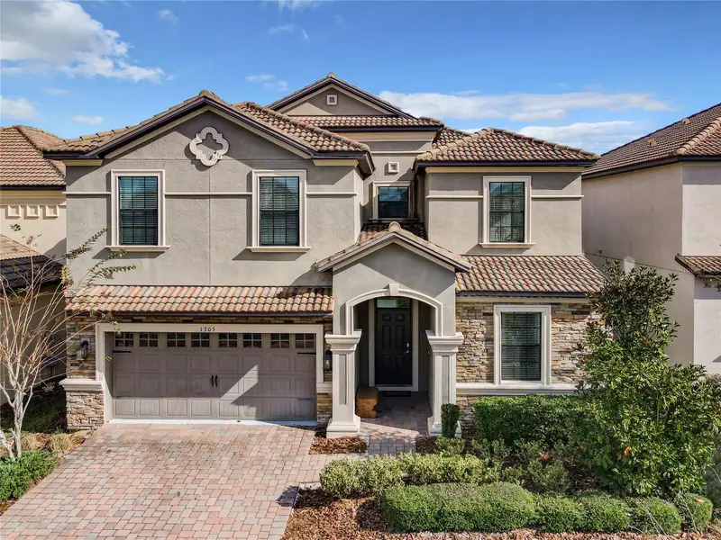 1305 Divot Way, FL