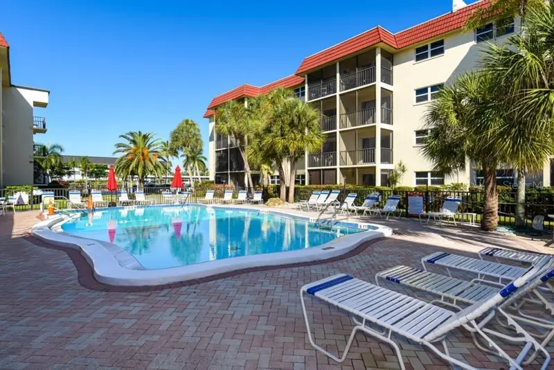 925 Beach Rd #310, FL
