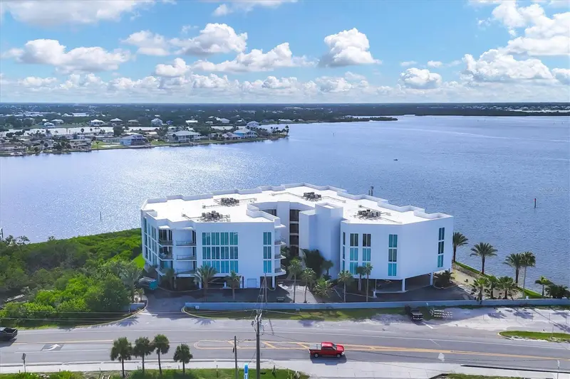 1375 Beach Rd #311, FL