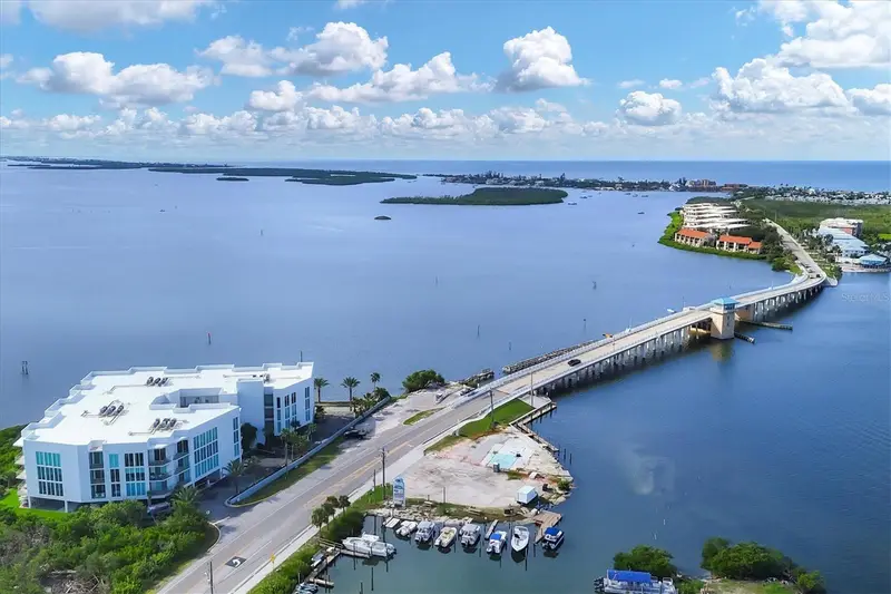 1375 Beach Rd #311, FL