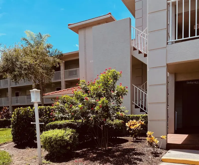 9330 Clubside Cir #3209, FL