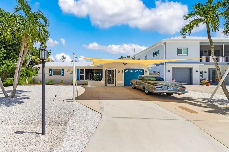 2368 Date St, FL