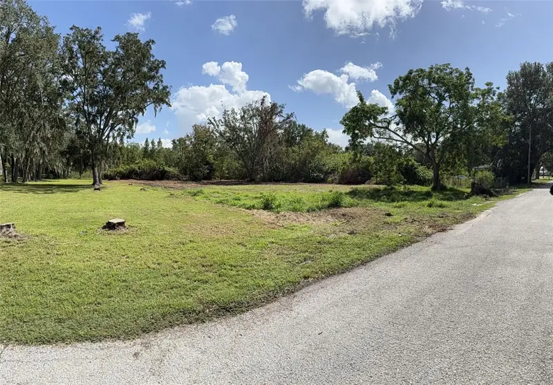 1120 S Cross Ave, FL