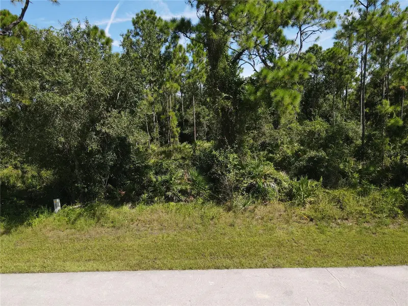 27064 Valencia Dr, FL