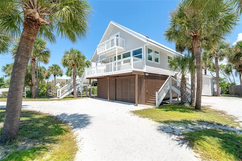 20 N Gulf Blvd, FL