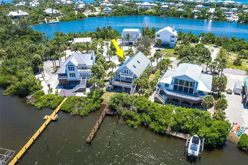 20 N Gulf Blvd, FL