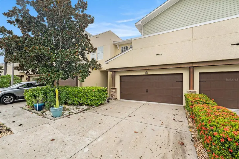 139 Athenian Way, FL
