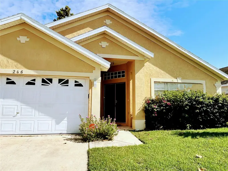 246 Queen Mary Dr, FL