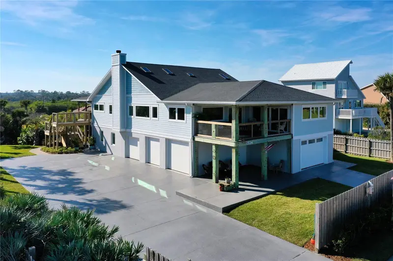 2556 Ocean Shore Blvd N, FL