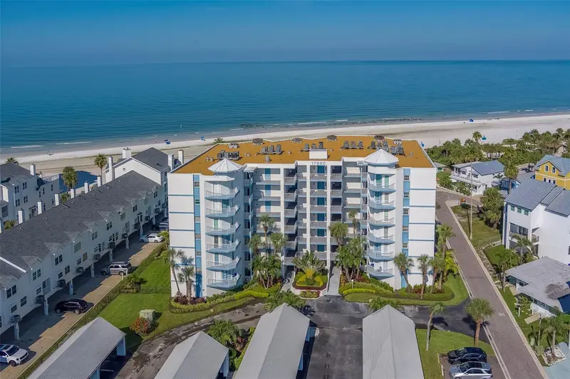 17980 Gulf Blvd #402, FL