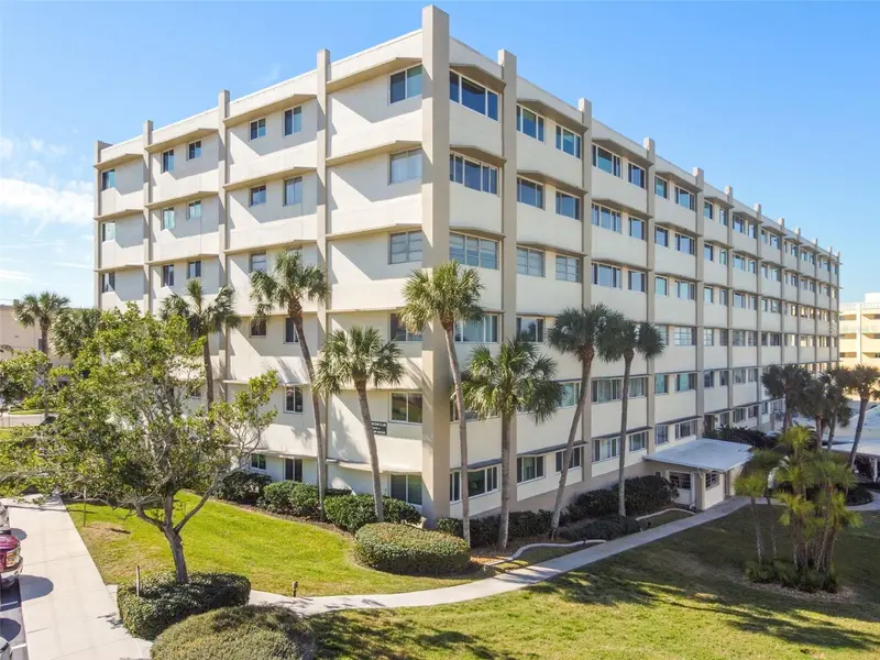100 Bluff View Dr #607a, FL