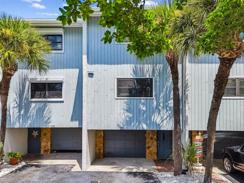 12134 Capri Cir S #803, FL
