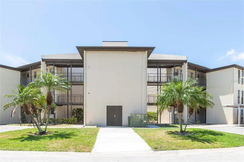 5245 Amulet Dr #108, FL