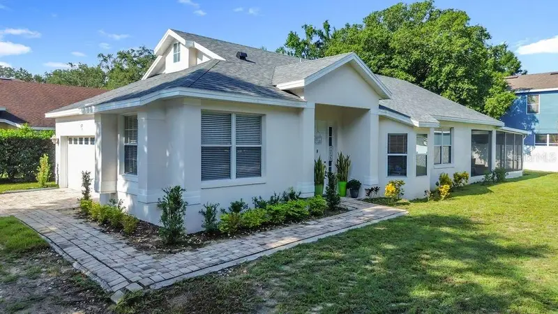 573 Neumann Village Ct, FL