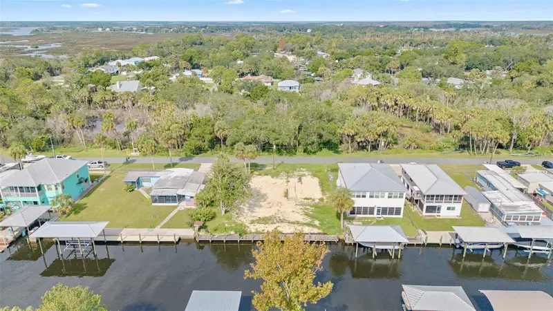 2607 N Seneca Pt, FL