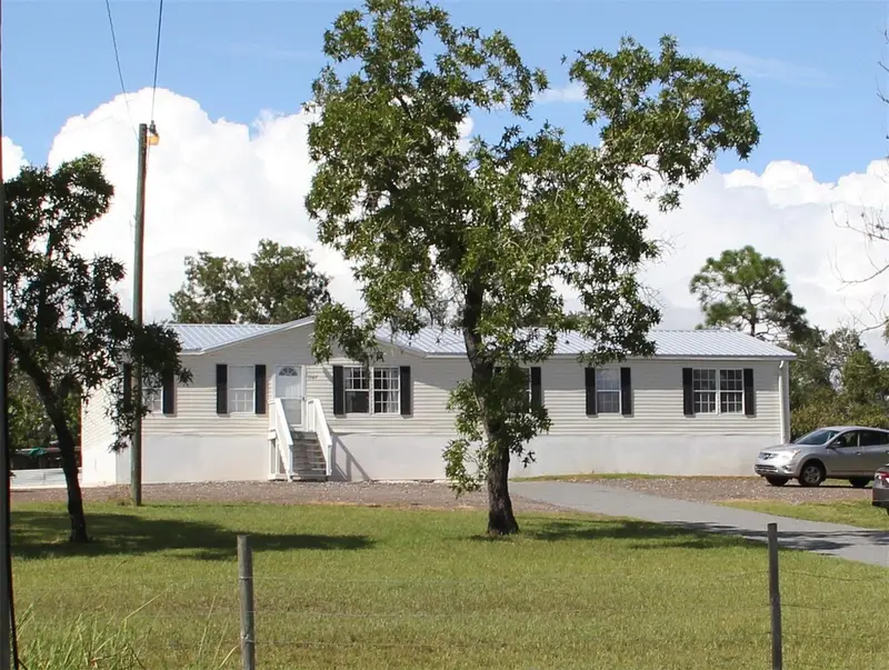 13127 Star Rd, FL