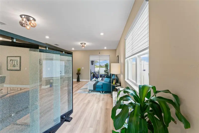 9368 Sandy Bluffs Cir, FL