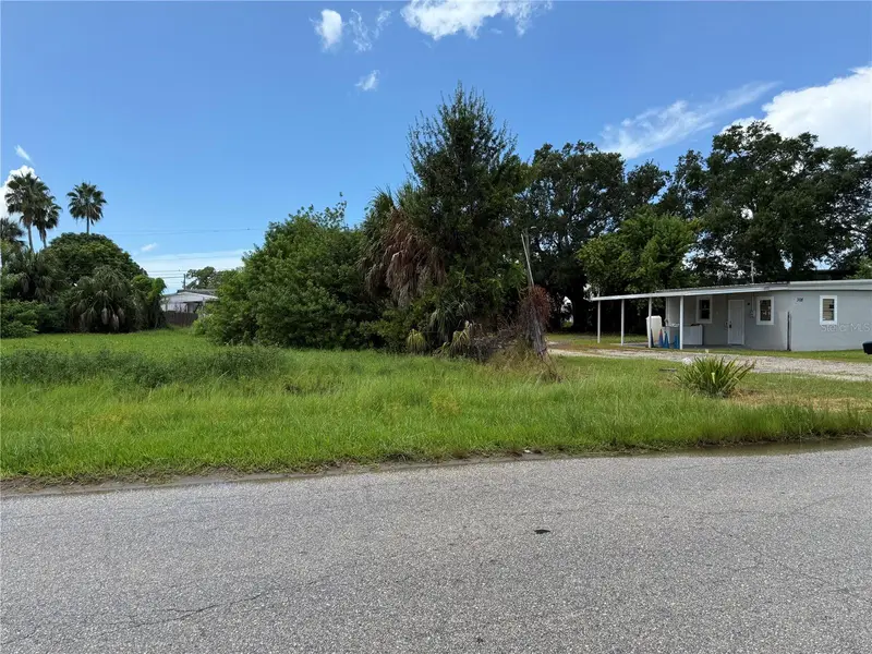 1st St Ne, FL