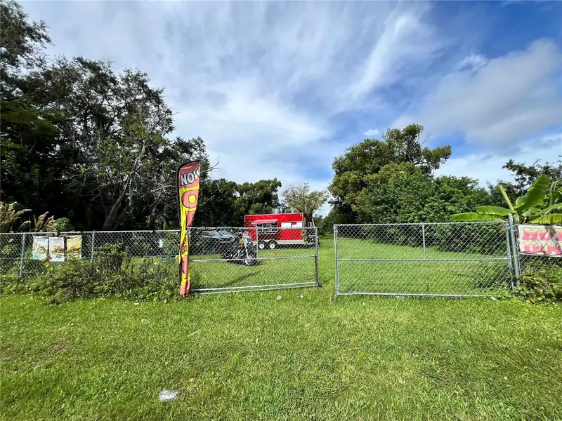 730 N Combee Rd, FL