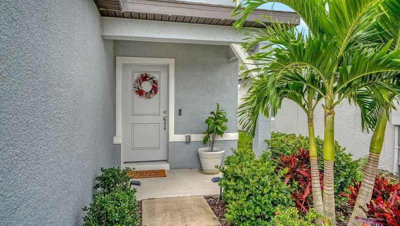 8221 Reefbay Cv, FL