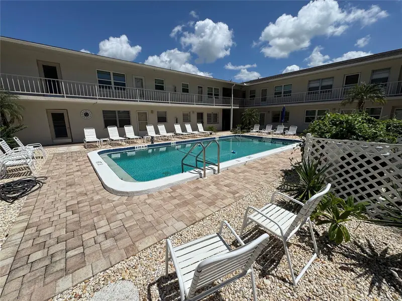 510 Granada Ave #105, FL